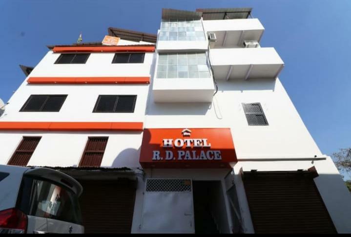 ורנאסי Hotel R D Palace מראה חיצוני תמונה
