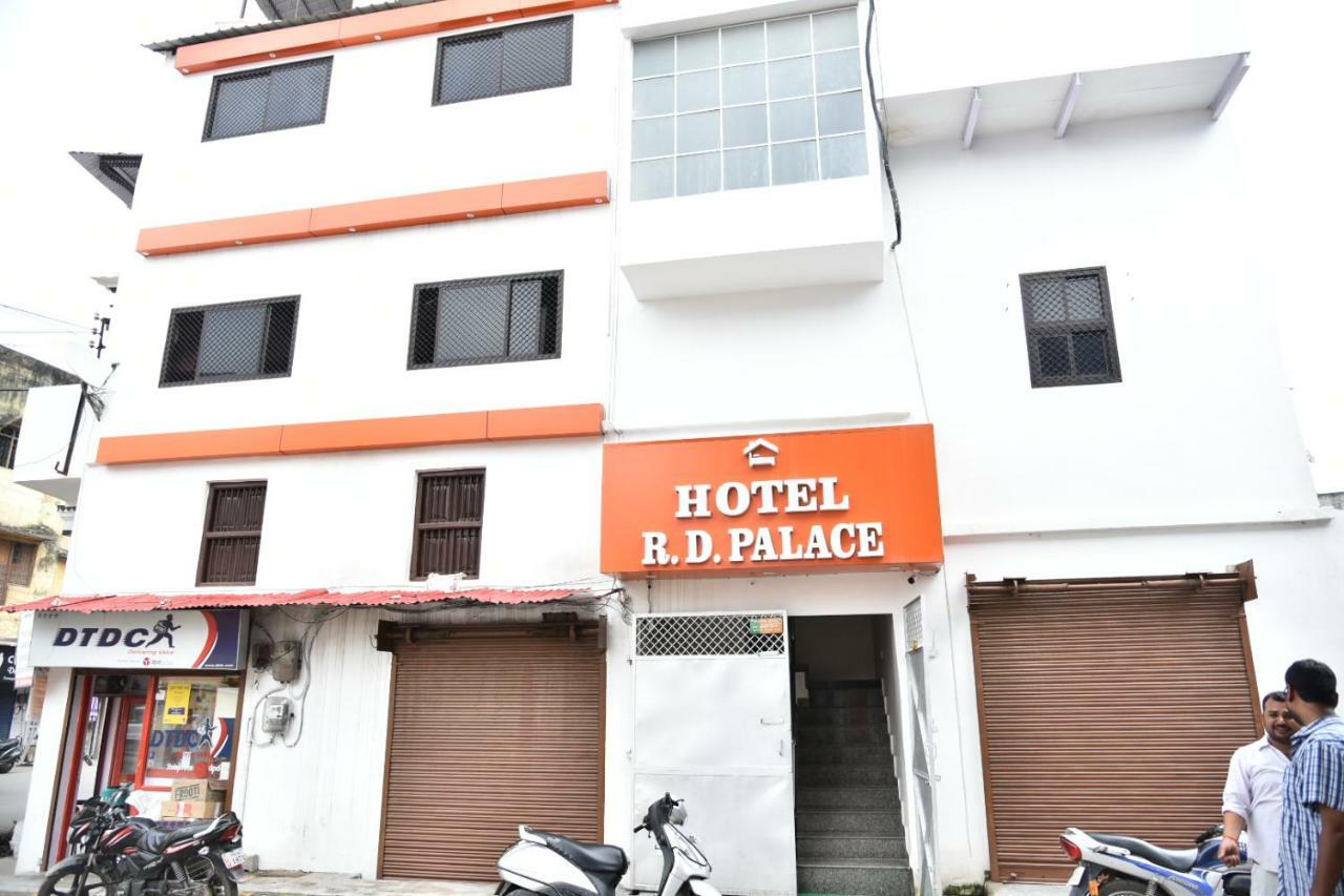 ורנאסי Hotel R D Palace מראה חיצוני תמונה
